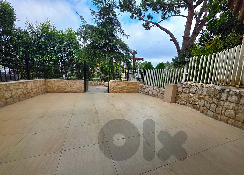 Apartment with Terrace 25 sqm for Rent in Kornet El Hamra