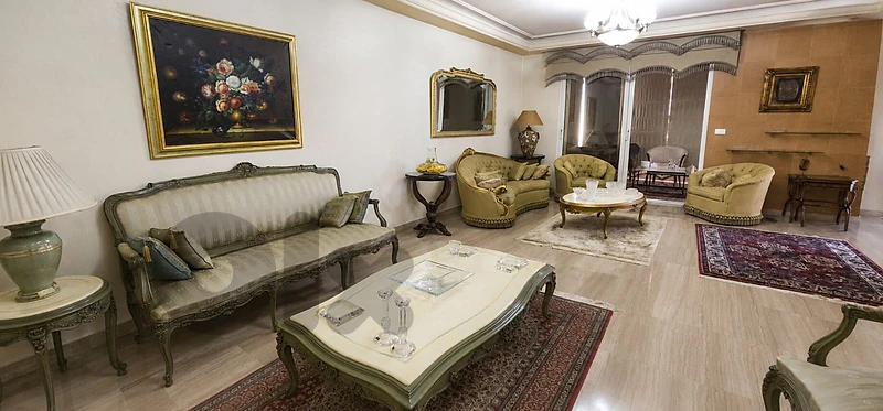 Apartment for Sale in Jnahشقة للبيع في الجناح