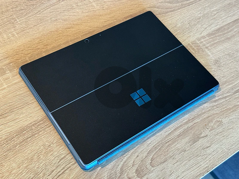 Microsoft Surface Pro (11th Edition)- Snapdragon X Plus - 16GB - 512GB