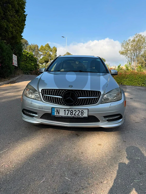 Mercedes-Benz C-Class 2011 c300