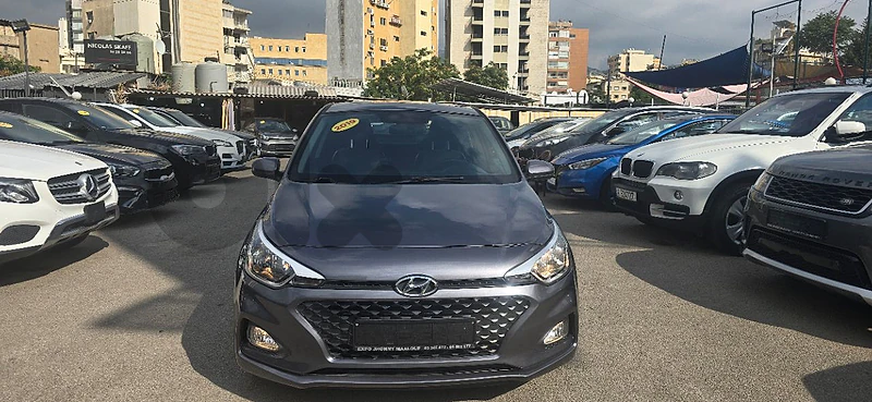 Hyundai I20 mod 2019 f.o ABS AIRBAG rear camera  like new