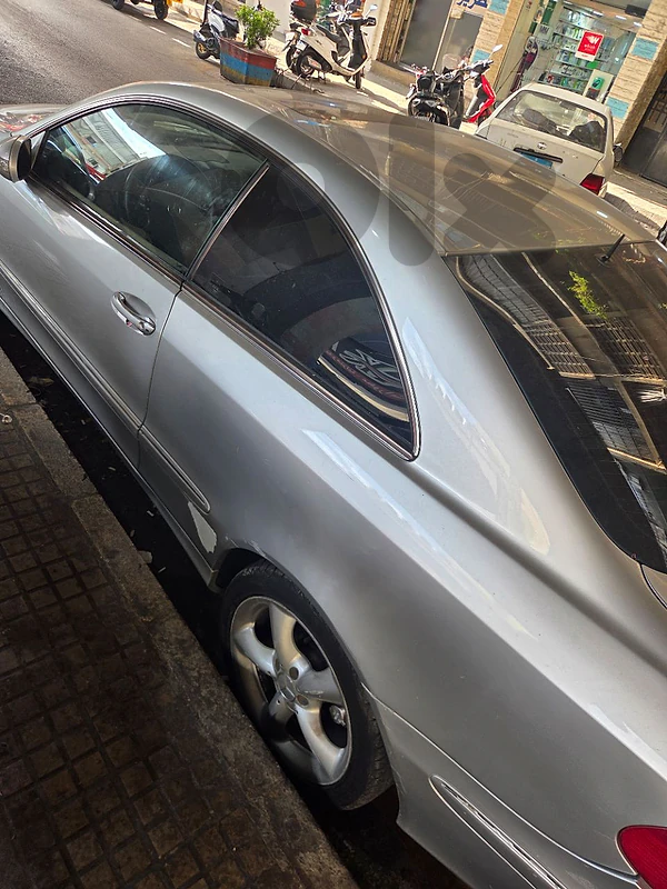 Mercedes-Benz CLK-Class 2004 320