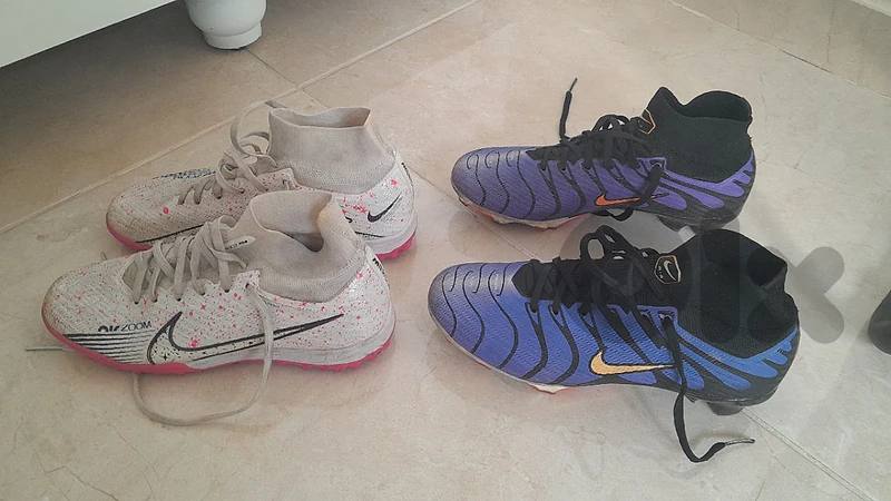 2 football shoes for kids