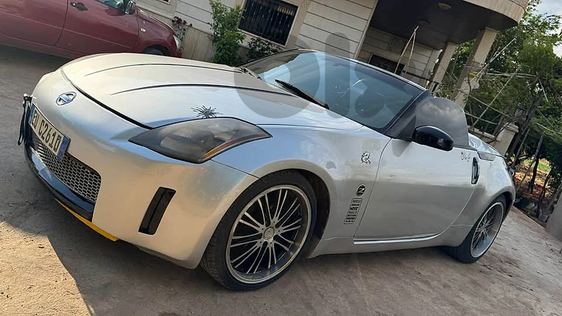 Nissan z  2005