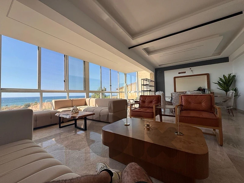 شقة فخمة كاشفة البحر للبيع في خلدة • Sea view apartment in Khalda