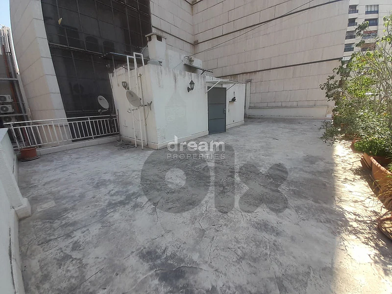 Duplex For Rent – Achrafieh Sursock  ach0232dpea