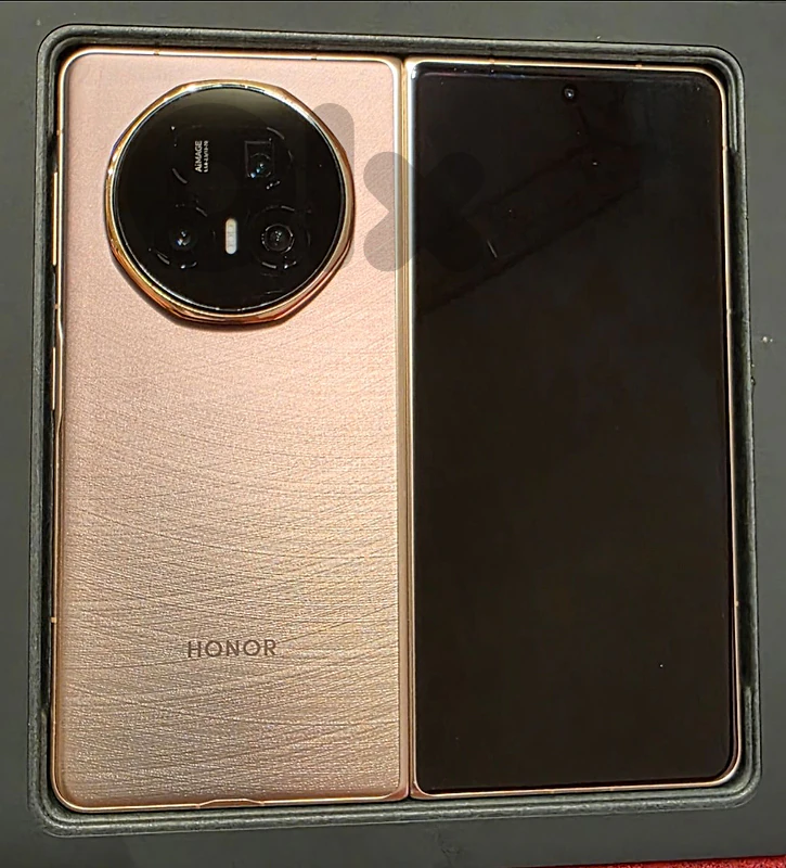Honor Magic V5