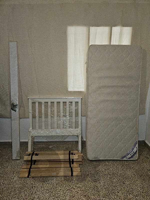 bed frame + mattress