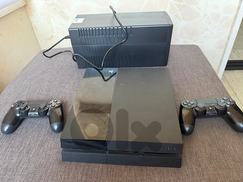 ps4 with ups