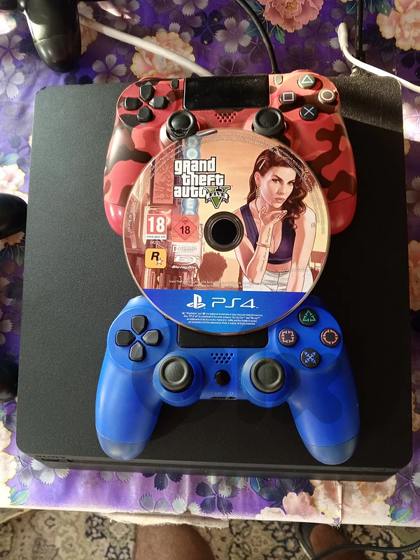 ps4 slim