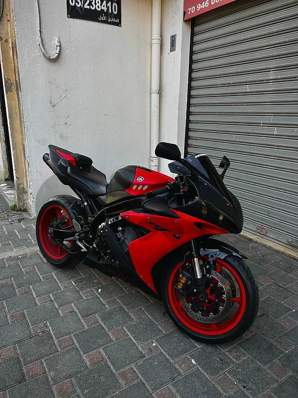 Yamaha r1
