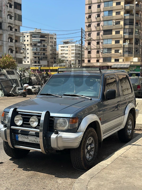 Mitsubishi Pajero 1993 3000