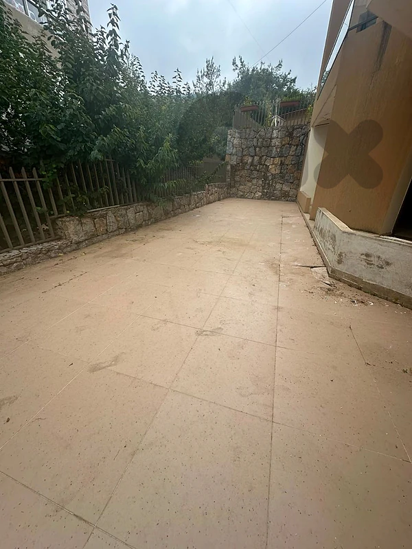 Apartment with terrace for sale in ain aalak