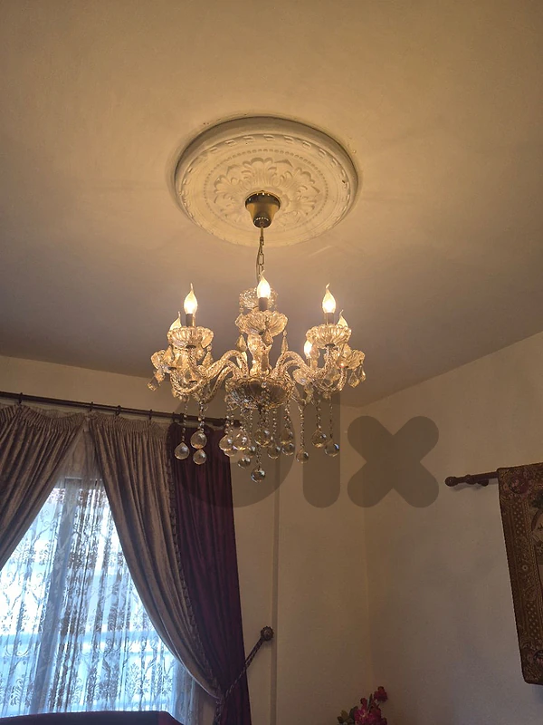 Classic Crystal Chandelier – Excellent Condition