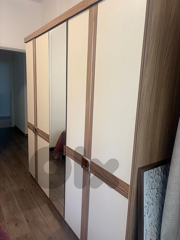 full bedroom