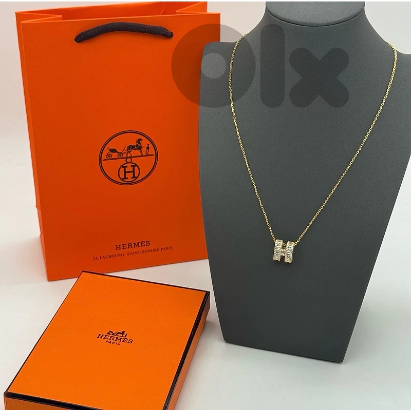 HERMÈS “H” DIAMOND PAVÉ PENDANT NECKLACE IN GOLD