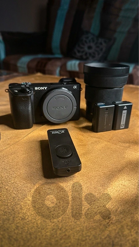 sony 6400 like new
