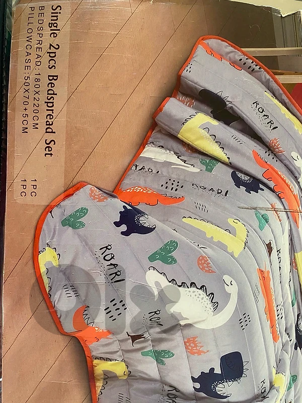 two single bedspread set