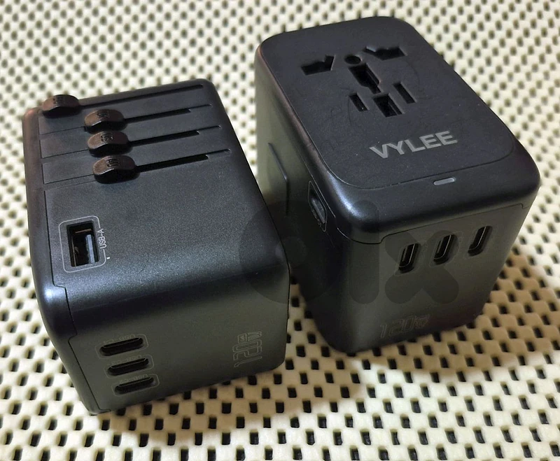 120W Universal Travel Adapter/charge Cameras Laptops Tablets