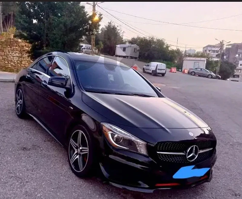 Mercedes-Benz CLA-Class 2016 Red Line