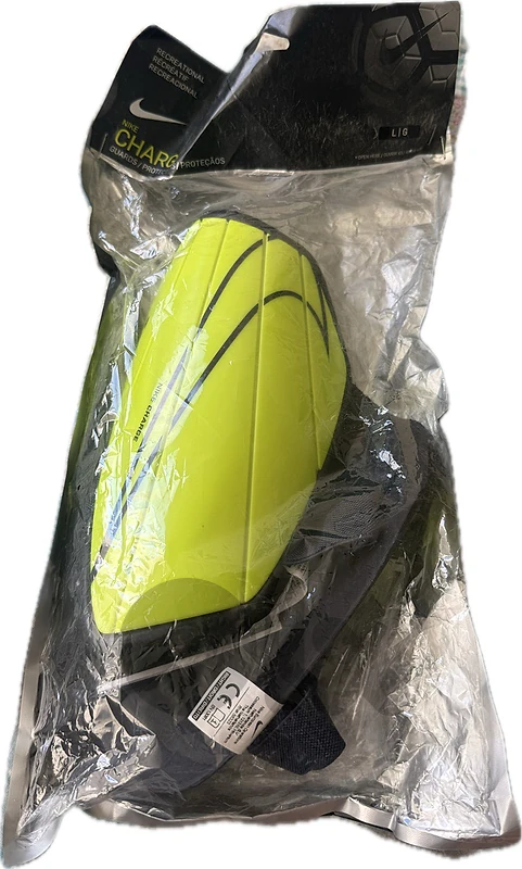 Nike Charge Soccer Shin Guards(original)