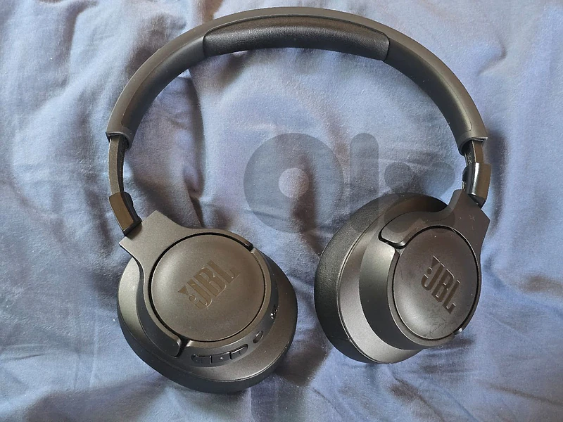 JBL TUNE 720 BT