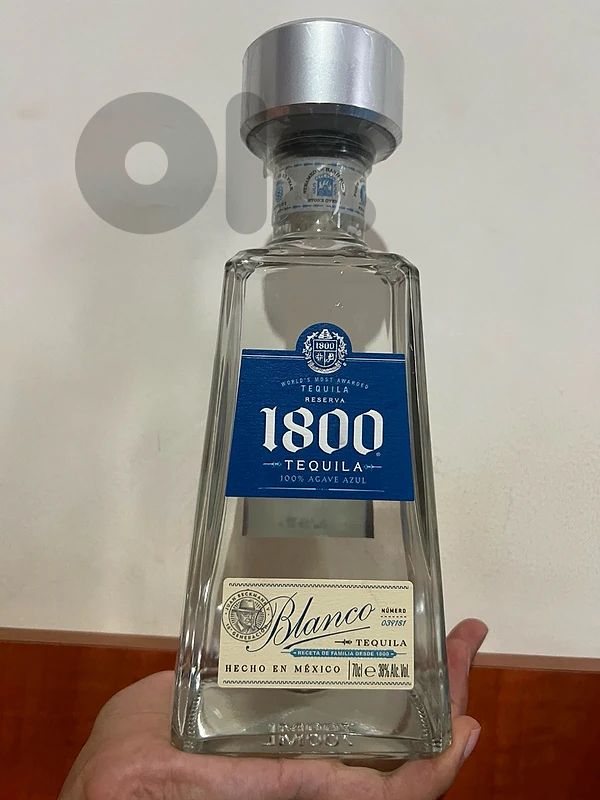 1800 white tequila 100% agave