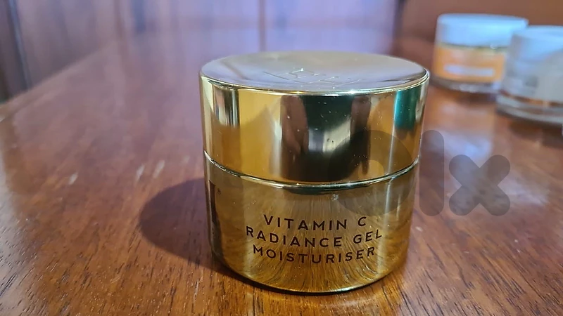 Emma hardie Vitamin c radiance gel moisturizer