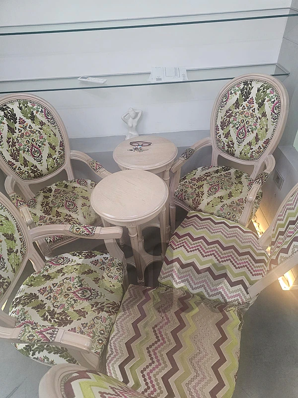 6 chairs with table