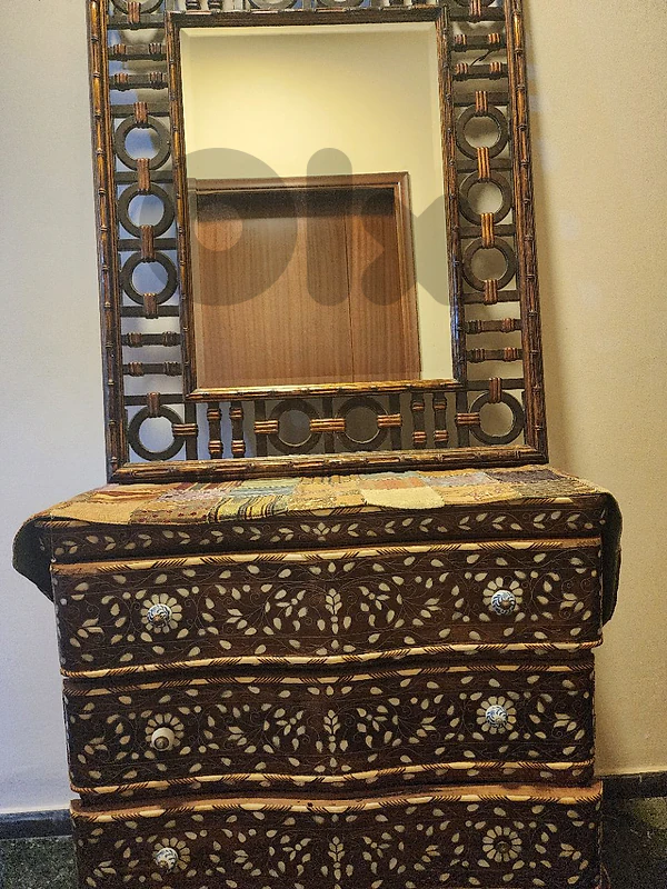 صندوق مطعم و كونسول