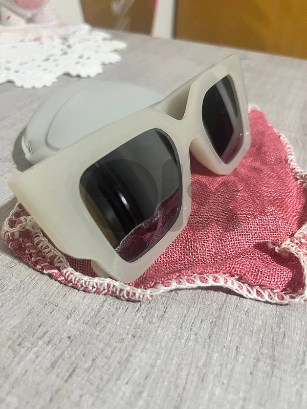 Greyish White Mirror Sunglasses