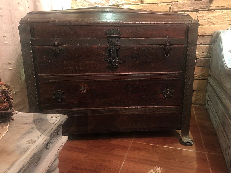 wood old box