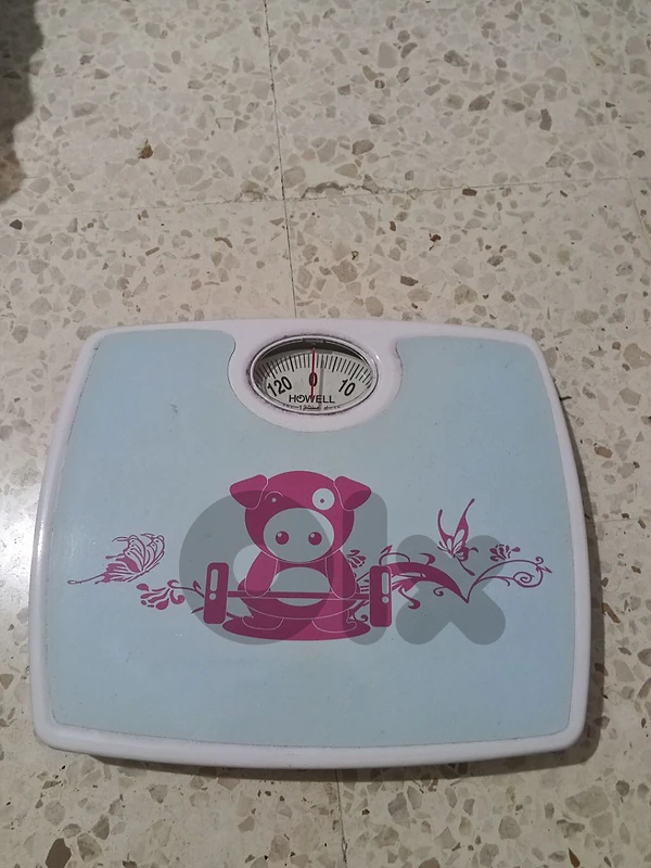 ميزان للوزن للبيع شبه جديد (130kg) السعر 15$