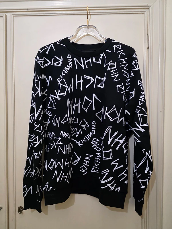 Richmond sweater size Large