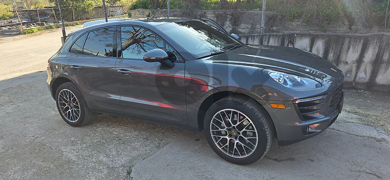 Porsche Macan S