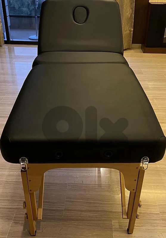 massage table