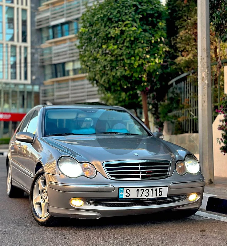 Mercedes-Benz 2003