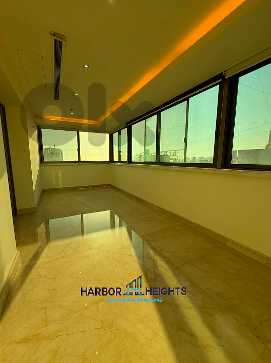 Triplex Apartment for Sale in Jnah - شقة تريبلكس للبيع في منطقة الجناح