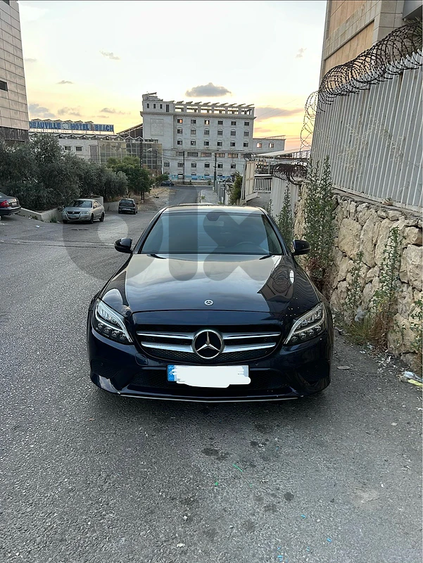 Mercedes-Benz C-Class 2019 C-180