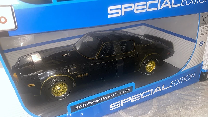 trans am diecast model cAr scale 1/18