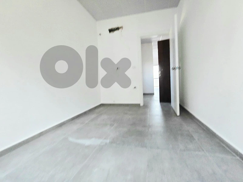 RAO26-5248 Office for Rent – Adlieh | 70 m² | $700/Month
