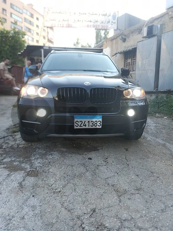 BMWX5 E70 model 2011