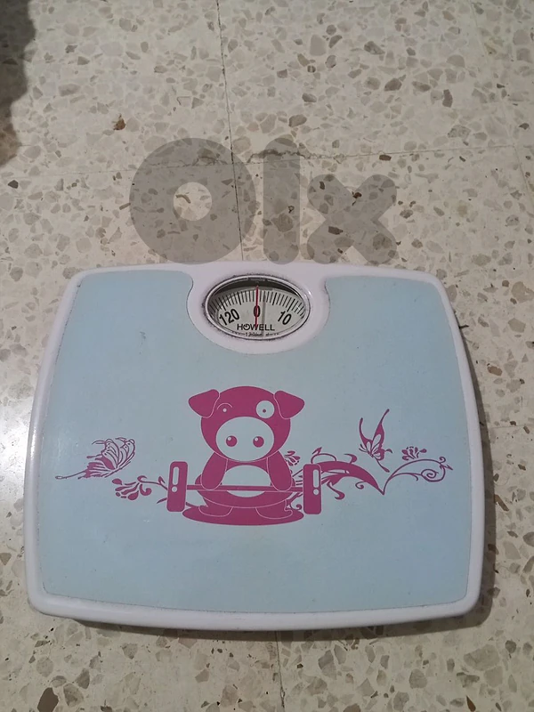 ميزان للوزن للبيع شبه جديد (130kg) السعر 15$