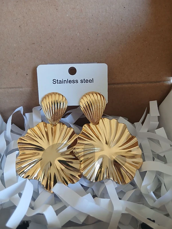 shell earings