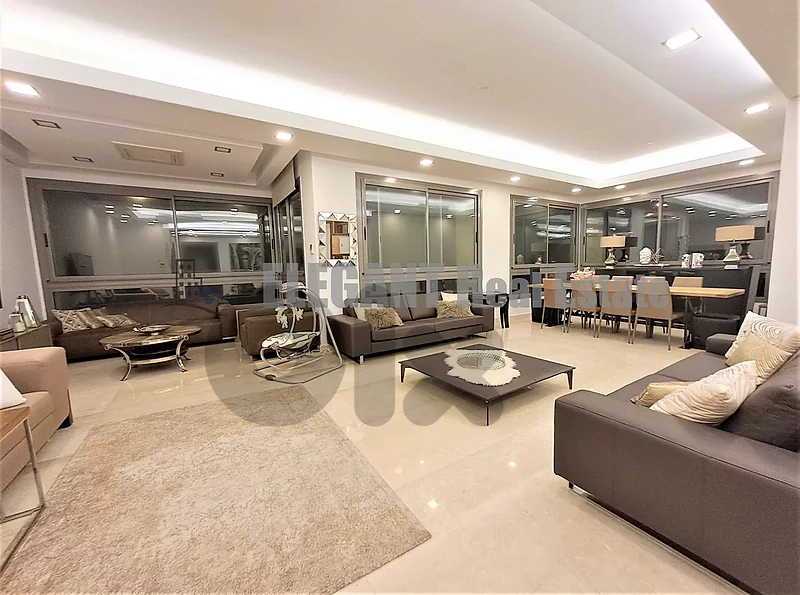 High End finishing | Easy Access | Prime Location High End finishing | Easy Access | Prime Location