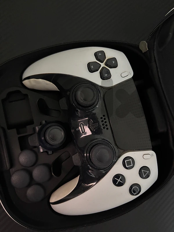 PS5 DualSense Edge Controller