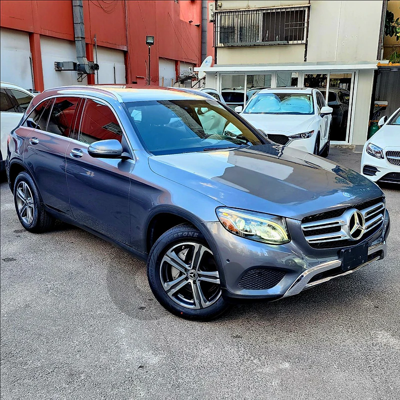 MERCEDES-BENZ GLC 300 4MATIC LUXURY EDITION 2017 MINT CONDITION MERCEDES-BENZ GLC 300 4MATIC LUXURY EDITION 2017 MINT CONDITION