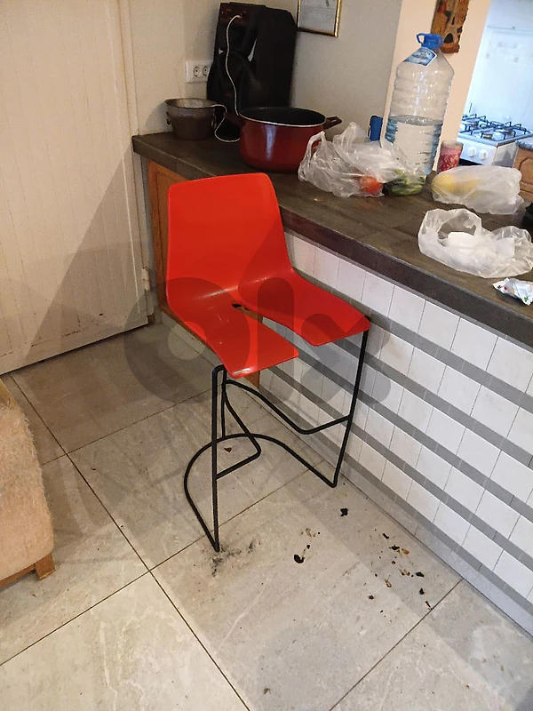 2 bar chairs only 40 dolar