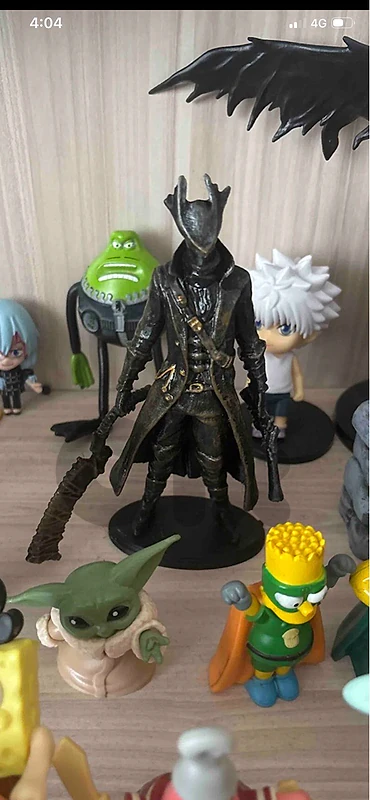 Bloodborne Hunter figure