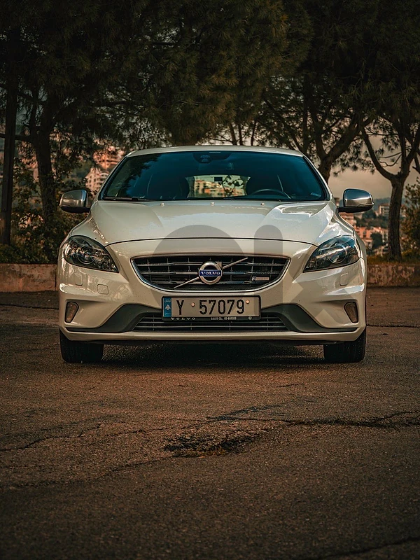 Volvo V40 2013 T5 R Volvo V40 2013 T5 R